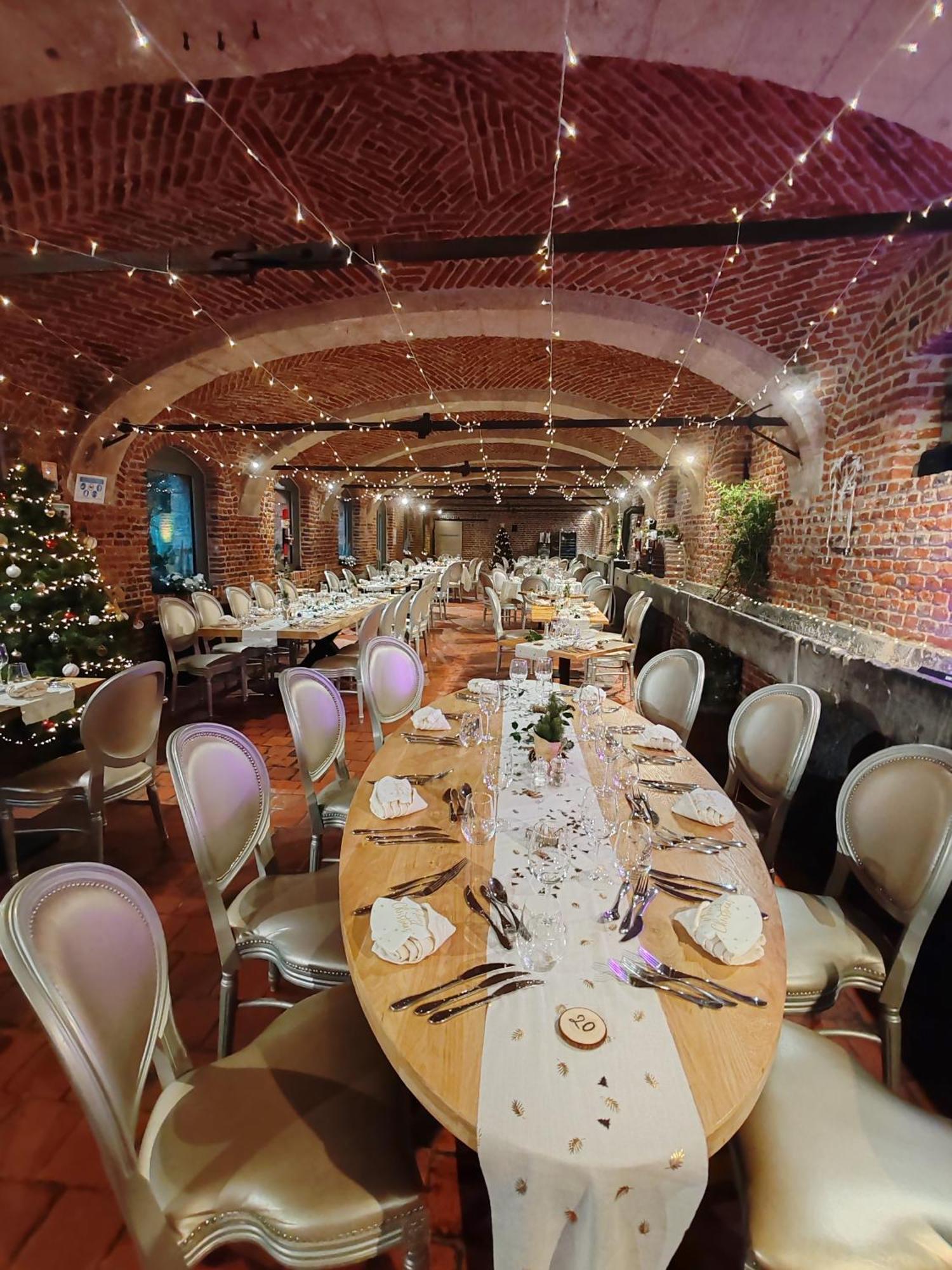 Logis-Hotel-Restaurant La Gentilhommiere Artres Εξωτερικό φωτογραφία