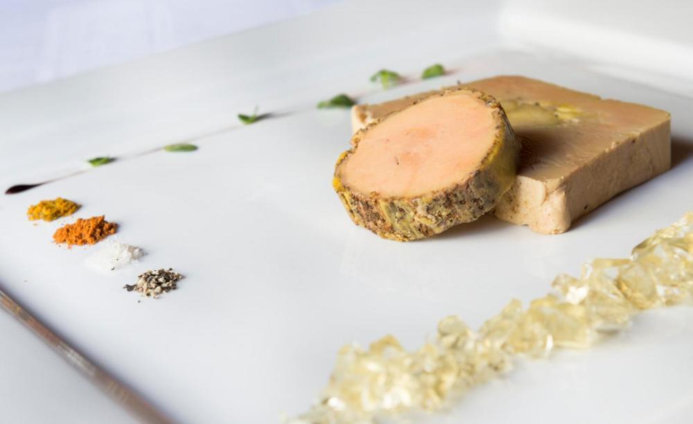 Logis-Hotel-Restaurant La Gentilhommiere Artres Εξωτερικό φωτογραφία